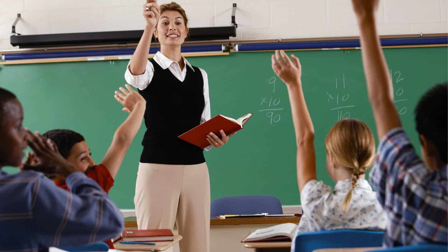 Scuola in Italia professori in aumento ma alunni in diminuzione