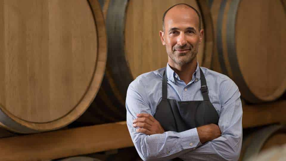 Enologo - chi è, cosa fa e come si diventa esperto del vino