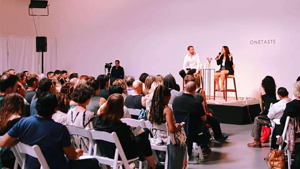 OneTaste - dal business dell’Orgasmic Meditation al processo per abusi