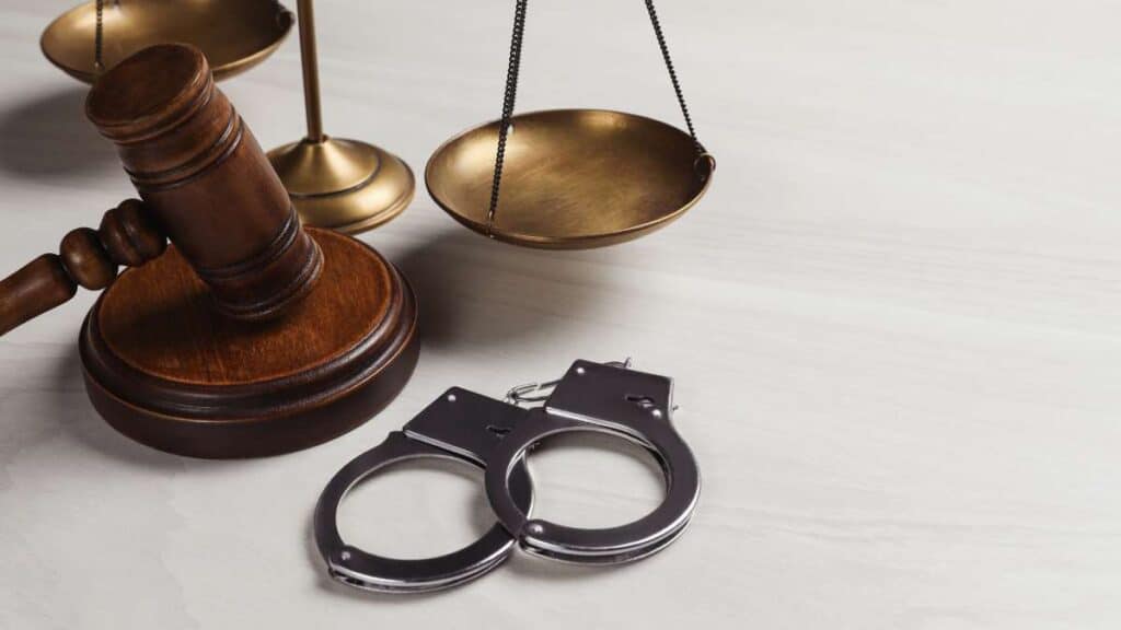 Scudo penale - tra garanzia e polemiche nei processi giudiziari