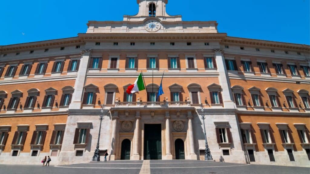 Camera dei deputati - organi, gruppi e garanzie parlamentari