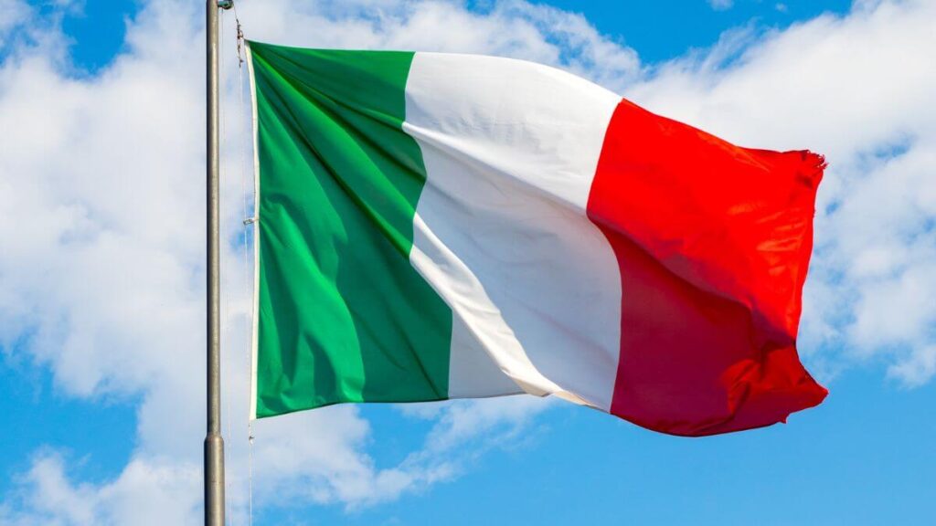 Bandiera italiana - tradizioni e simboli del tricolore